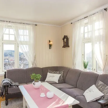 Two-bedroom In * 만달